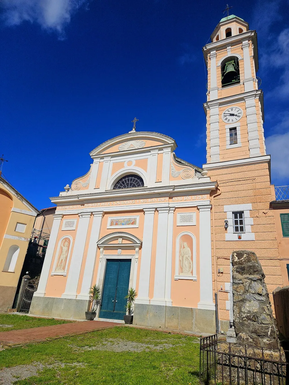 Chiesa di Santa Caterina Vergine e Martire in Begato (Genova), Genova — exterior