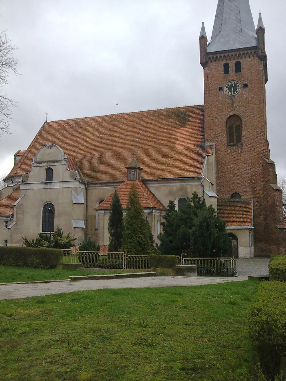 Św. Marii Magdaleny, Czarnków, Czarnków — exterior
