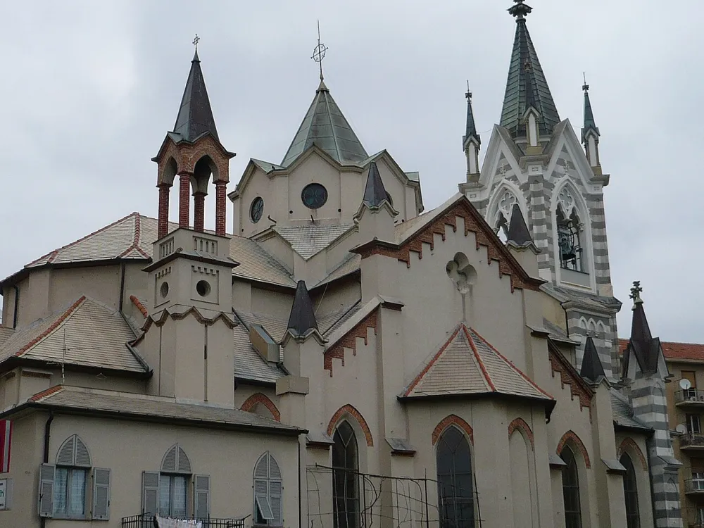 Chiesa parrocchiale di Santo Spirito e Concezione, Savona — exterior