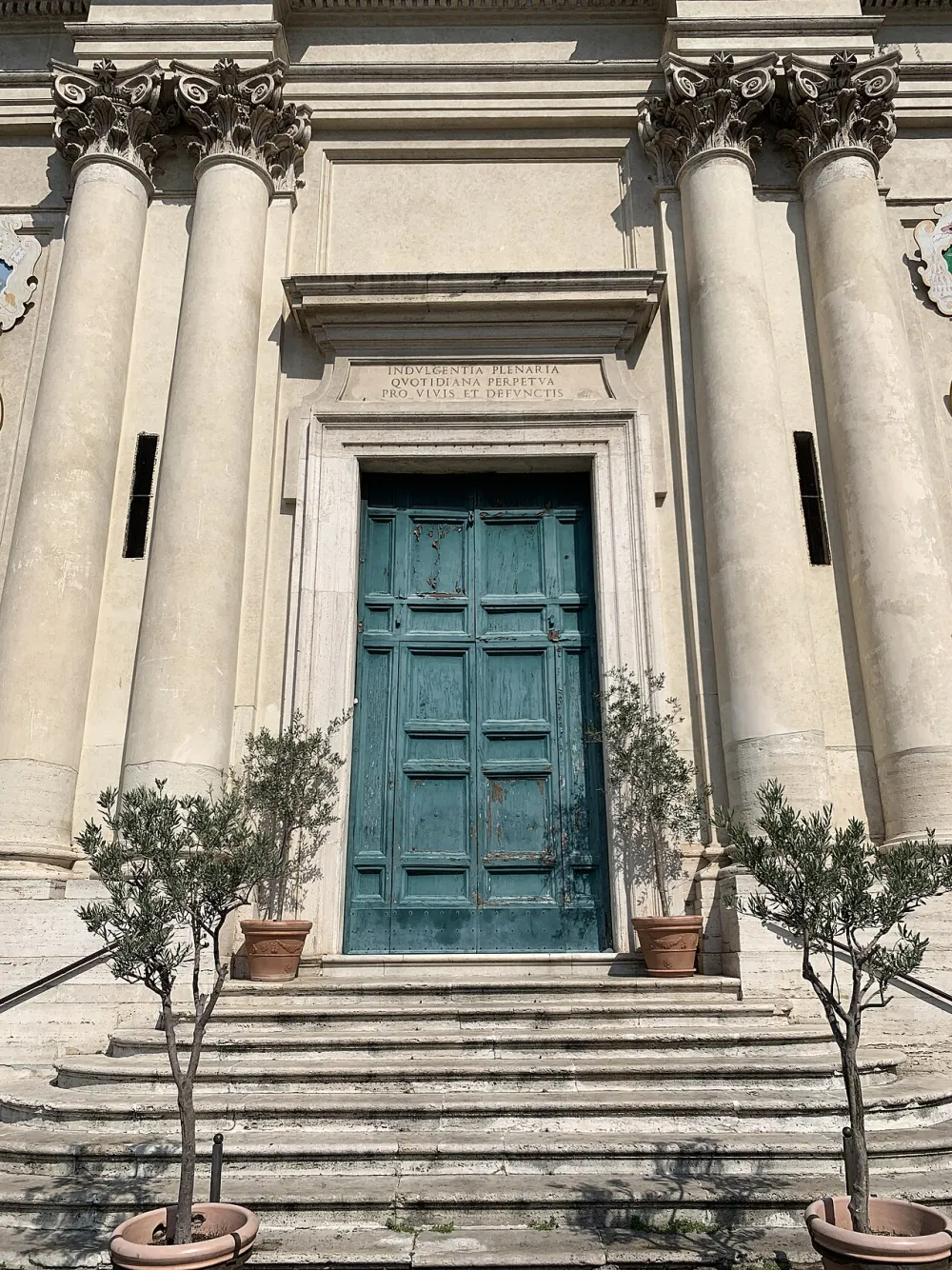 Chiesa del Santissimo Nome di Maria al Foro Traiano (Roma), Roma — exterior