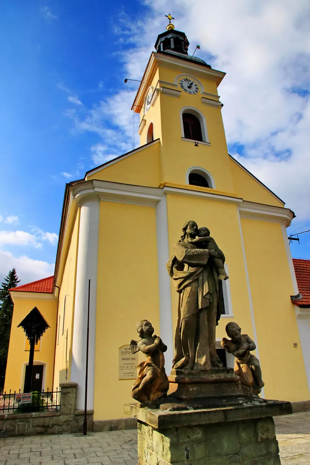 Św. Klemensa, Ustroń, Ustroń — exterior
